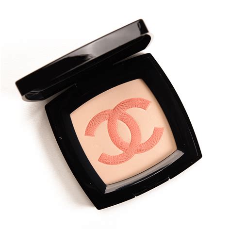 Chanel Infiniment Chanel Illuminating Powder Swatches 